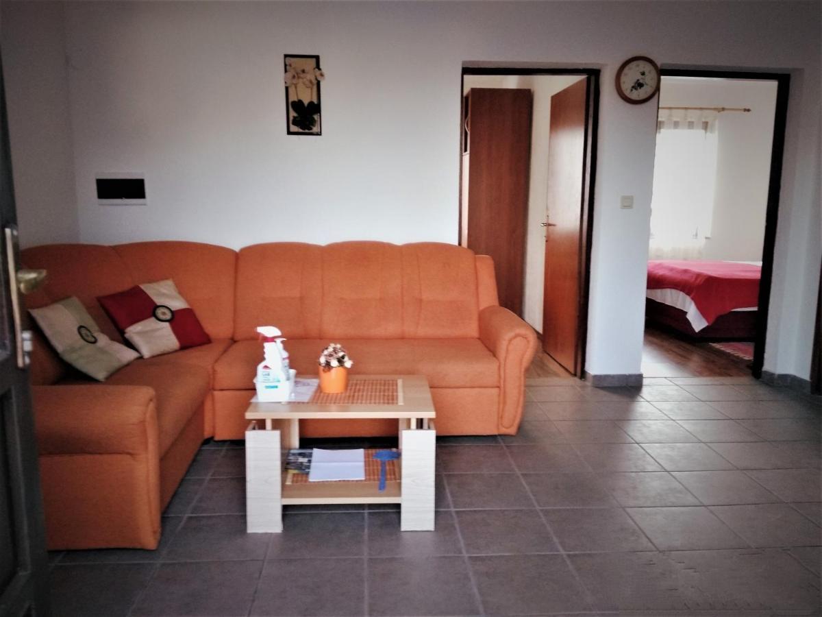 Apartman Darko Цезарица Екстериор снимка